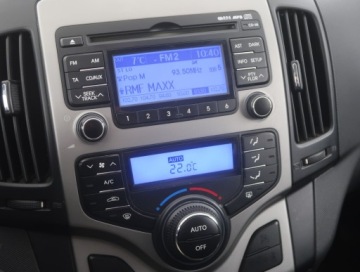 Hyundai i30 I CW 1.6 DOHC CVVT 126KM 2009 Hyundai i30 1.6 CVVT, Salon Polska, Klima, zdjęcie 11