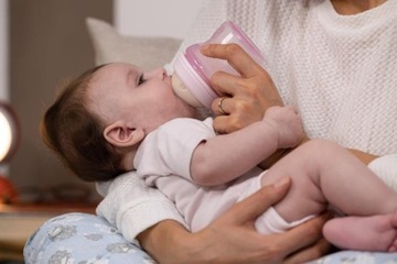 CHICCO BUTELKA NATURAL FEELING 0m+ 150ml PINK 3619