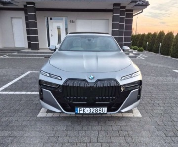 BMW Seria 7 G70 2023 BMW Seria 7 740i benzyna - 399 KM 3.0 Benzyna 326KM, zdjęcie 21