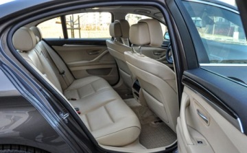 BMW Seria 5 F10-F11 Limuzyna 530d 245KM 2010 BMW Seria 5 3,0d (245KM) Automat Skory 3.0 Diesel 245KM, zdjęcie 11