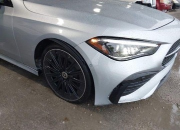 Mercedes CLE 2024 Mercedes-Benz CLE 2024, 2.0L, 4x4, od ubezpieczalni 2.0 Benzyna 255KM, zdjęcie 5