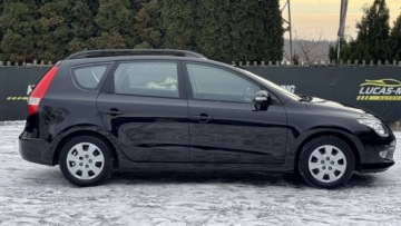 Hyundai i30 I CW Facelifting 1.4 DOHC 109KM 2011 Hyundai i30 100 Bezwypadkowy, 4 el. szyby, grzane fotele GWARANCJA, zdjęcie 3