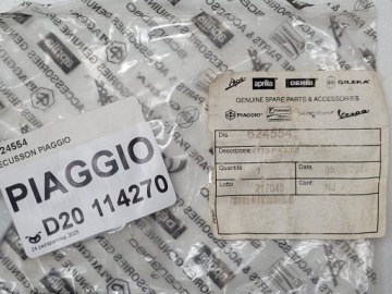ЭМБЛЕМА PIAGGIO 624554