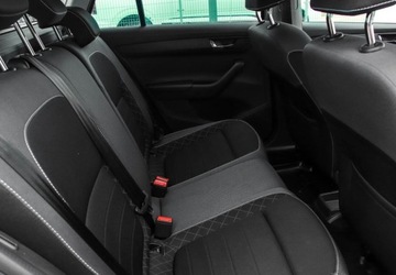 Skoda Fabia III Kombi Facelifting 1.0 TSI 95KM 2021 Skoda Fabia 1.0TSI 95KM Ambition Plus, Kamera Cofania, Czujniki Parkowania, zdjęcie 11