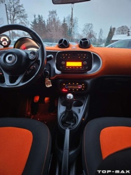 Smart Forfour II Hatchback 1.0 mhd 71KM 2015 Smart Forfour Fajny i oszczedny w bogatej wersji Benzyna 71KM, zdjęcie 14