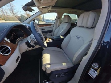 Bentley Bentayga 2024 Bentley Bentayga V8 2024 Benzyna 542KM, zdjęcie 7