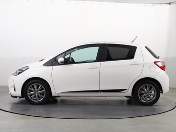 Toyota Yaris III Hatchback 5d Facelifting 2017 1.5 Dual VVT-iE 111KM 2017 Toyota Yaris 1.5 Dual VVT-i, Salon Polska, zdjęcie 2