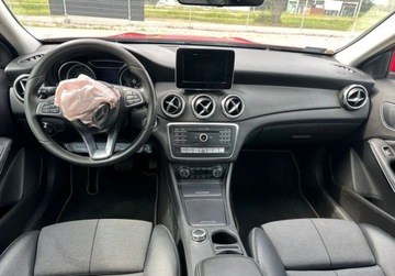 Mercedes GLA I Off-roader 1.6 200 156KM 2017 Mercedes-Benz GLA 1.6B 156KM 2017r. Salon Polska F-Vat 23 1.6 Benzyna, zdjęcie 9