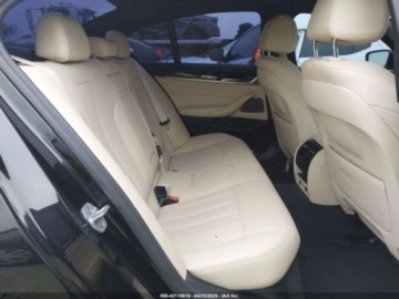 BMW Seria 5 G90-91 2023 BMW Seria 5 2023r., 2.0L 2.0 Hybryda Plug-in 181KM, zdjęcie 9