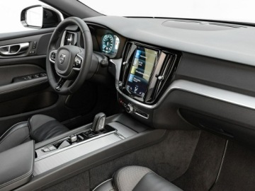 Volvo V60 II  2021 Volvo V60 WND5422A#B4 D R-Design Podgrz.f K.cof, zdjęcie 32