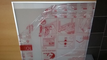 Sufit podwieszany z poliwęglanu komorowego 10mm + laminat NRO, 595x595mm