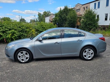 Opel Insignia I Sedan 1.8 Twinport ECOTEC 140KM 2010 Opel Insignia 1,8 140 KM Navi Tempomat, zdjęcie 2