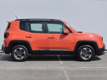 Jeep Renegade SUV 1.6 MultiJet 120KM 2017 Jeep Renegade 1.6 MultiJet, Salon Polska, Navi, zdjęcie 5
