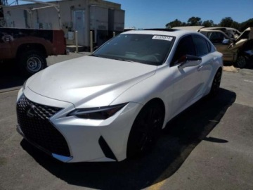 Lexus IS III 2023 Lexus IS 2023 LEXUS IS 300 silnik benzynowy 2.0 L 2.0 Benzyna 241KM, zdjęcie 1