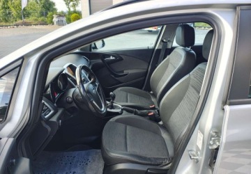 Opel Astra J Sports Tourer Facelifting 1.4 Turbo ECOTEC 140KM 2015 Opel Astra Opel Astra J Sport Tourer 1.4BenzLPG 1.4 BenzynaLPG 140KM, zdjęcie 17