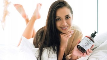 OLEJEK ZE SŁODKICH MIGDAŁÓW DO CIAŁA TWARZY 300 ML