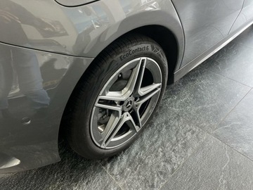 Mercedes Klasa A W177/V177 Hatchback Facelifting 1.3 200 163KM 2024 MERCEDES-BENZ A Klasa 200 AMG Line 1.3 (163KM) 2024, zdjęcie 11