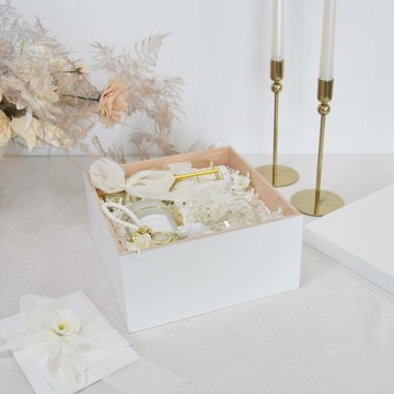 Подарочная коробка с благодарностью для свадебной фрейлины Б.