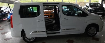 Toyota 2022 Toyota Proace City Verso Proace City Verso Long 7foteli 130KM z polskiego, zdjęcie 39