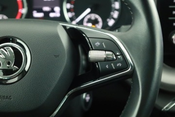 Skoda Octavia IV Liftback 1.5 TSI EVO 150KM 2022 Skoda Octavia 1.5 TSI, Salon Polska, zdjęcie 19