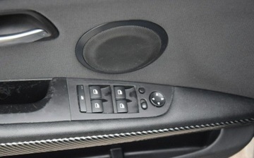 BMW Seria 3 E90-91-92-93 Limuzyna E90 318i 143KM 2008 BMW Seria 3 2.0B 2008r Navi Nowe Opony Zadbany 2.0 Benzyna 143KM, zdjęcie 15