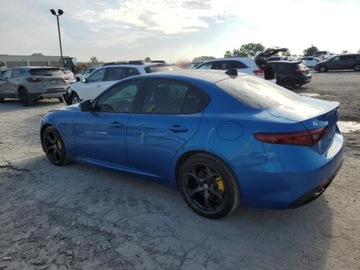 Alfa Romeo Giulia II Sedan 2.0 TBi 280KM 2018 Alfa Romeo Giulia Ti Q4 2018 2.0l 2.0 Benzyna 280KM, zdjęcie 1