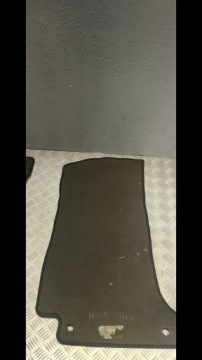 MERCEDES W205 ПЕРЕДНИЕ НАПОЛЬНЫЕ КОВРИКИ ЛЕВЫЙ ПРАВЫЙ AMG