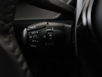Peugeot 2008 II SUV 1.2 PureTech 100KM 2021 Peugeot 2008 auto światła, led, navi, pdc, niski, zdjęcie 31