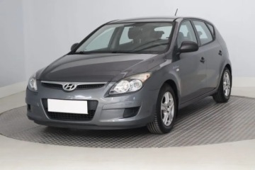 Hyundai i30 I Hatchback Facelifting 1.4 DOHC 109KM 2011 Hyundai i30 1.4 CVVT, Klima, Parktronic,ALU, zdjęcie 1