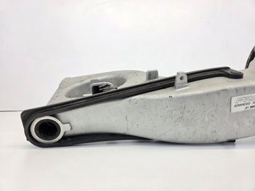 Задний маятник Honda VFR 750 F RC36, крепление на монорычажке