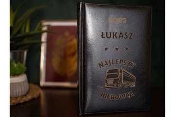 Календарь-книга А5 DAILY 2025, гравировка логотипа