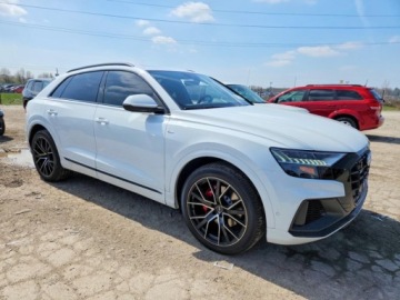 Audi Q8 2021 Audi Q8 Prestige S-Line 2021 3.0 Benzyna 335KM, zdjęcie 4