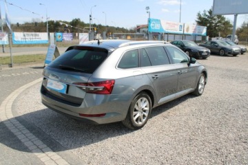 Skoda Superb III Kombi Facelifting 2.0 TDI SCR 150KM 2022 Škoda Superb Skoda Superb Style DSG Kamera, zdjęcie 5