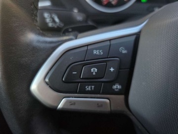 Volkswagen Tiguan II SUV Facelifting 2.0 TDI 150KM 2022 Volkswagen Tiguan Bezwypadkowy Salon Polska Serwisowany ASO 2.0 Diesel, zdjęcie 11