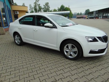 Skoda Octavia III Liftback Facelifting 1.6 TDI 115KM 2017 SKODA OCTAVIA III 1.6 TDI 115 KM, zdjęcie 6