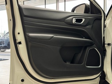 Jeep Compass II SUV Plug-In Facelifting 1.3 GSE T4 190KM 2022 Jeep Compass T4 PHEV 4xe Limited / Kamera cofania, zdjęcie 10