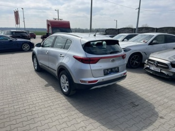Kia Sportage IV SUV Facelifting 1.6 GDI 132KM 2018 Kia Sportage Klimatyzacja Czujniki park., zdjęcie 3