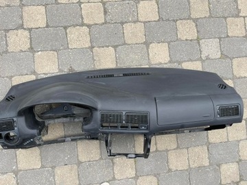 1J1857003E DESKA ROZDĚLOVAČE VW GOLF IV