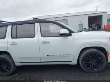 Jeep Wagoneer II 2022 Jeep Grand Wagoneer Series II Obsidian 2022 6.4l 6.4 Benzyna 471KM, zdjęcie 6