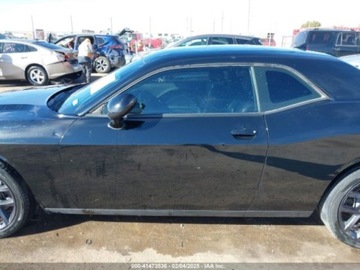 Dodge Challenger III 2021 Dodge Challenger SXT 2021 3.6l 3.6 Benzyna 303KM, zdjęcie 2