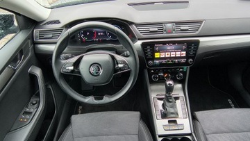 Skoda Superb III Kombi Facelifting 1.5 TSI 150KM 2022 Skoda Superb Combi 1.5TSI 150KM Tempomat SalonPL M, zdjęcie 34