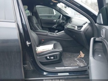 BMW X6 G06 2020 BMW X6 M50i 2020 4.4 Benzyna 523KM, zdjęcie 9
