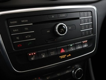 Mercedes GLA I Off-roader 1.6 200 156KM 2015 Mercedes GLA 200 automat grzane fotele navi, zdjęcie 25