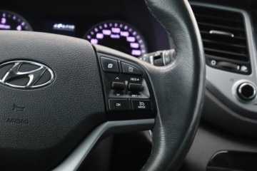 Hyundai Tucson III SUV 2.0 CRDI 136KM 2016 Hyundai Tucson 2.0 CRDi, Salon Polska, 4X4, Navi, zdjęcie 17