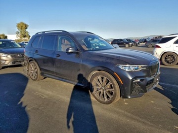 BMW X7 SUV M 4.0 M50i 530KM 2022 BMW X7 2022r., M50i, 4.4L, od ubezpieczalni 4.4 Benzyna 530KM, zdjęcie 2