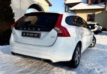 Volvo V60 I Kombi Facelifting 2.0 D4 DRIVE-E 181KM 2015 Volvo V60 2.0 Diesel 181KM, zdjęcie 8