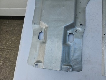 ТЕПЛОВОЙ ЭКРАН ВЫХЛОПА ДЛЯ AUDI V8 D11 КРЫШКИ КУЗОВА