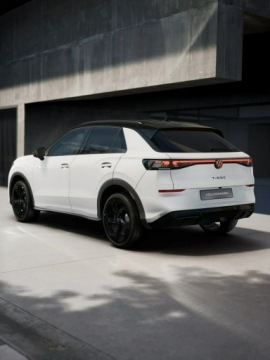 Volkswagen T-Roc I SUV Facelifting 1.5 TSI ACT 150KM 2026 Volkswagen T-Roc Wersja R-Line 1.5 eTSI 150 KM DSG, zdjęcie 11