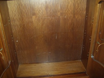 ОРЕХОВАЯ ВИТРИНА, БИБЛИОТЕКА