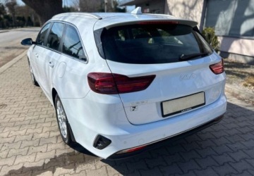 Kia Ceed III Kombi Facelifting 1.5 T-GDI 160KM 2023 Kia Ceed Cena Brutto 1.5 Benzyna 160KM, zdjęcie 3